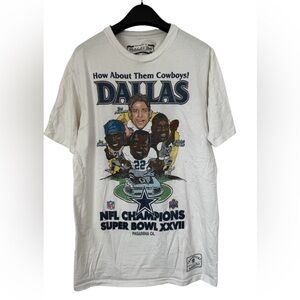 Mitchell & Ness Dallas Cowboys T-Shirt - Size M